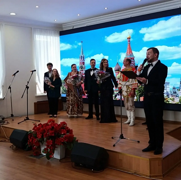 Москонцерт поздравил Московский городской совет ветеранов - 1
