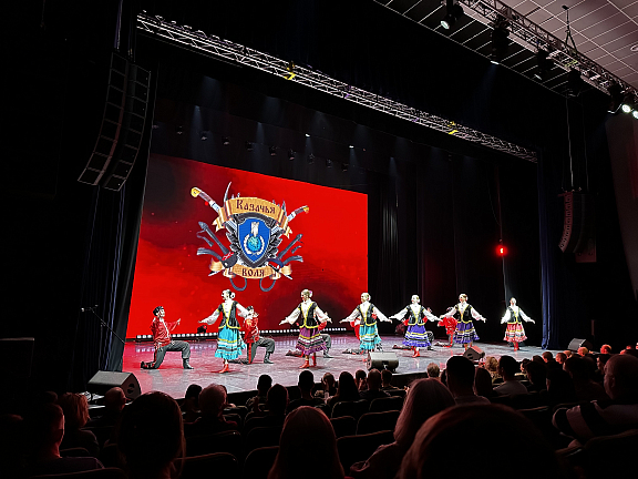Солисты Курской филармонии и Москонцерта на сцене М-холла - 4
