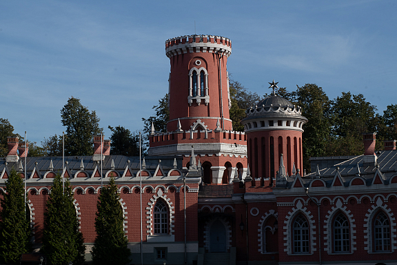 Петровский Путевой Дворец, Ленинградский просп., 40, стр. 5 - 19