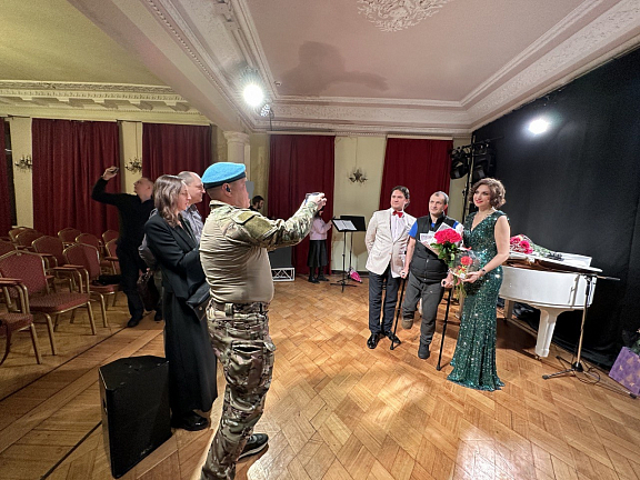 Военнослужащие и волонтеры побывали в Музыкальной квартире - 2