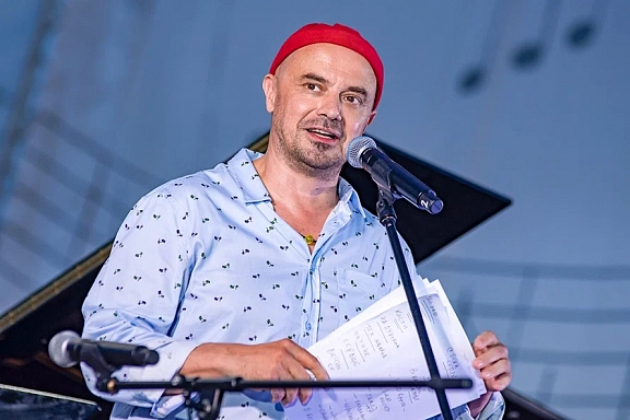 Влад Маленко награжден национальной премией «Поэт года» - 1