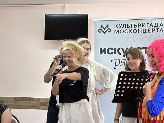 Культбригада завершила первый выезд в Курск - 4